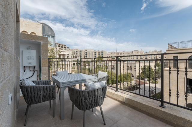 Front Of The Old City In Jerusalem - Luxurious Residence Szoba fotó
